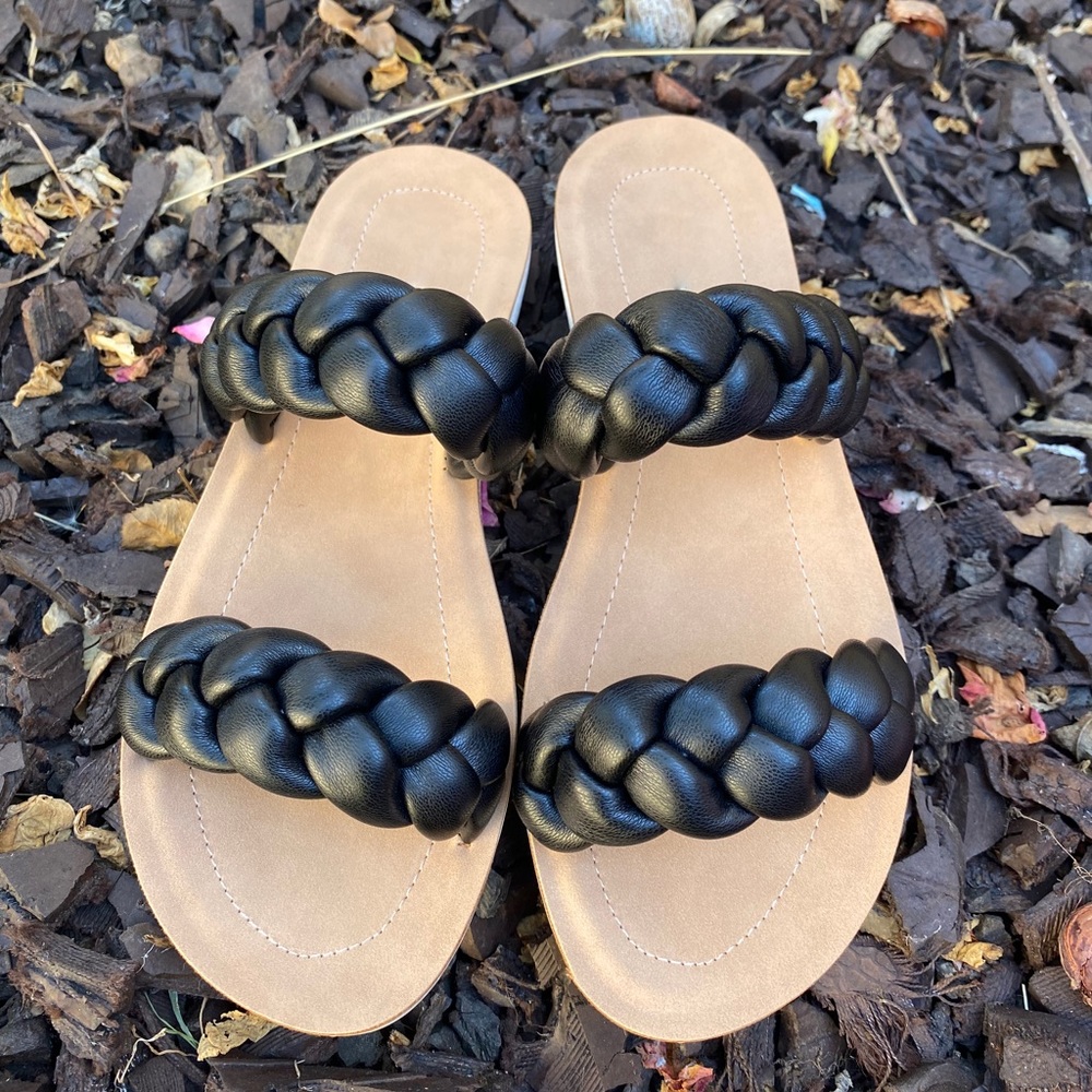 Moda Black Braided Double-Strap Slide Sandals